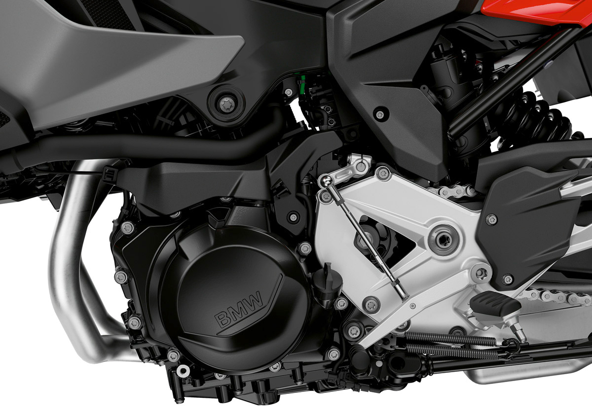 El cambio semiautomático es opcional en la BMW F900XR
