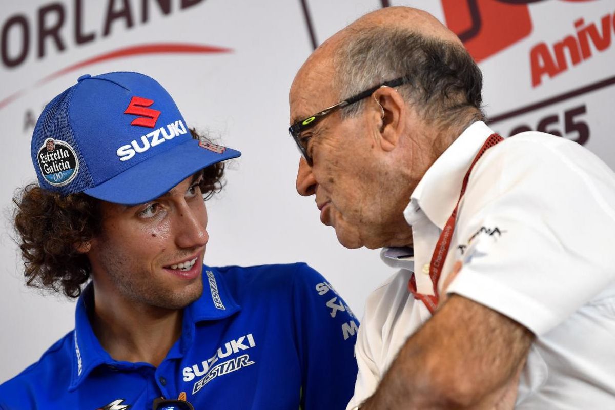 Carmelo Ezpeleta con Alex Rins (Suzuki)