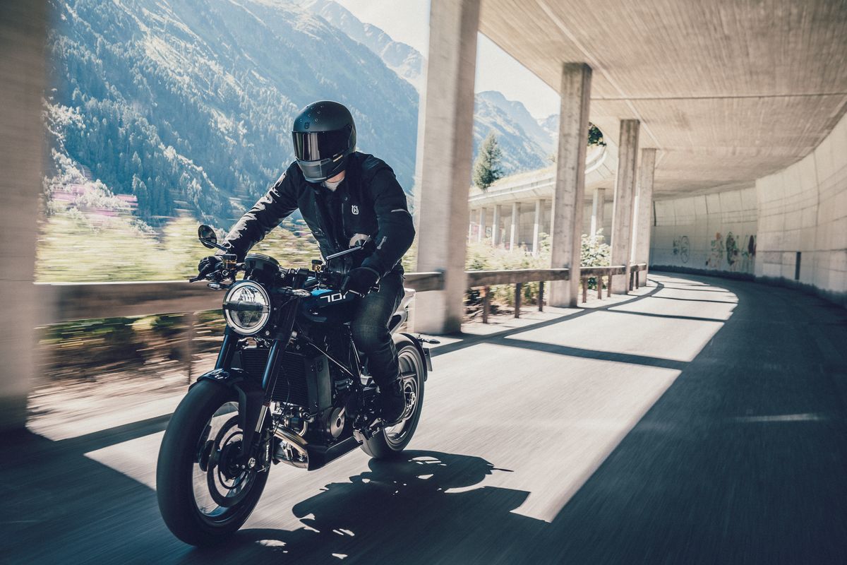Husqvarna Vitplien 701 2020