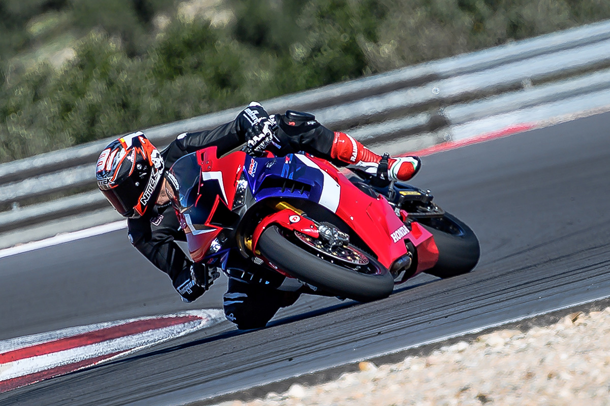 El catalán está en Almería conociendo su nueva moto