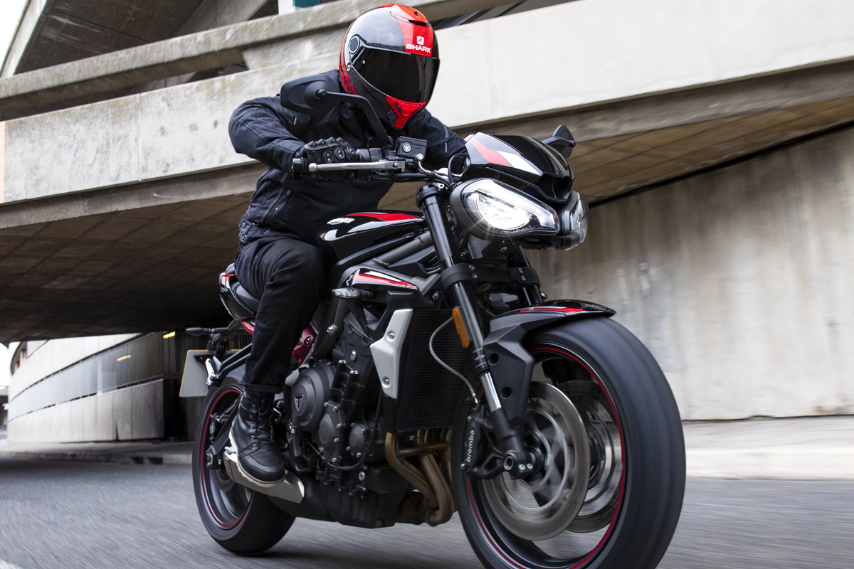 La Triumph Street Triple R lleva 13 años en el catálogo de la firma inglesa