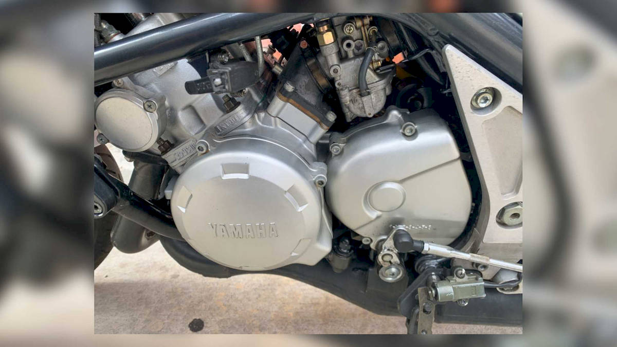 1991-yamaha-r1-z_14
