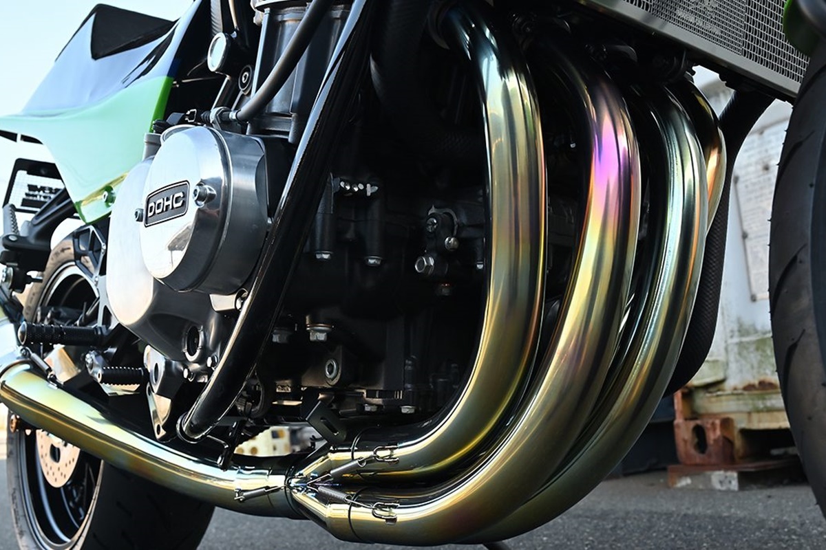 Kawasaki GPZ900R por Doremi Collection