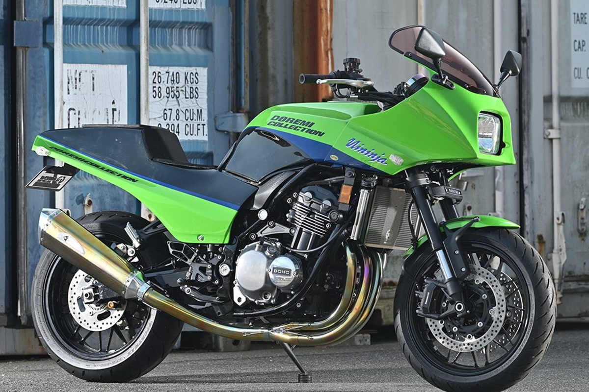 Kawasaki GPZ900R por Doremi Collection