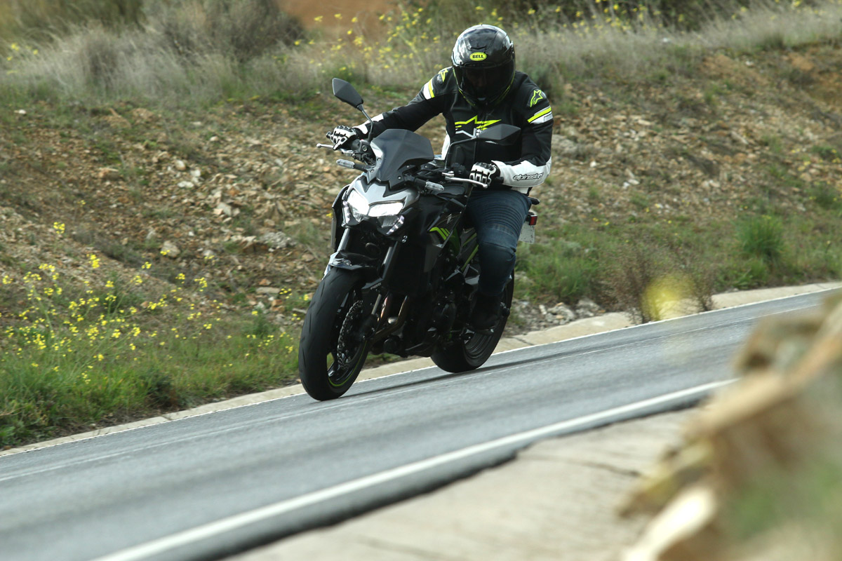 Kawasaki Z900: equilibrio en la gama naked de la firma de Akashi
