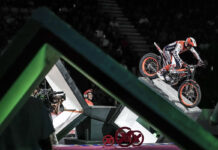 Toni Bou en acción en el Mundial X-Trial 2020