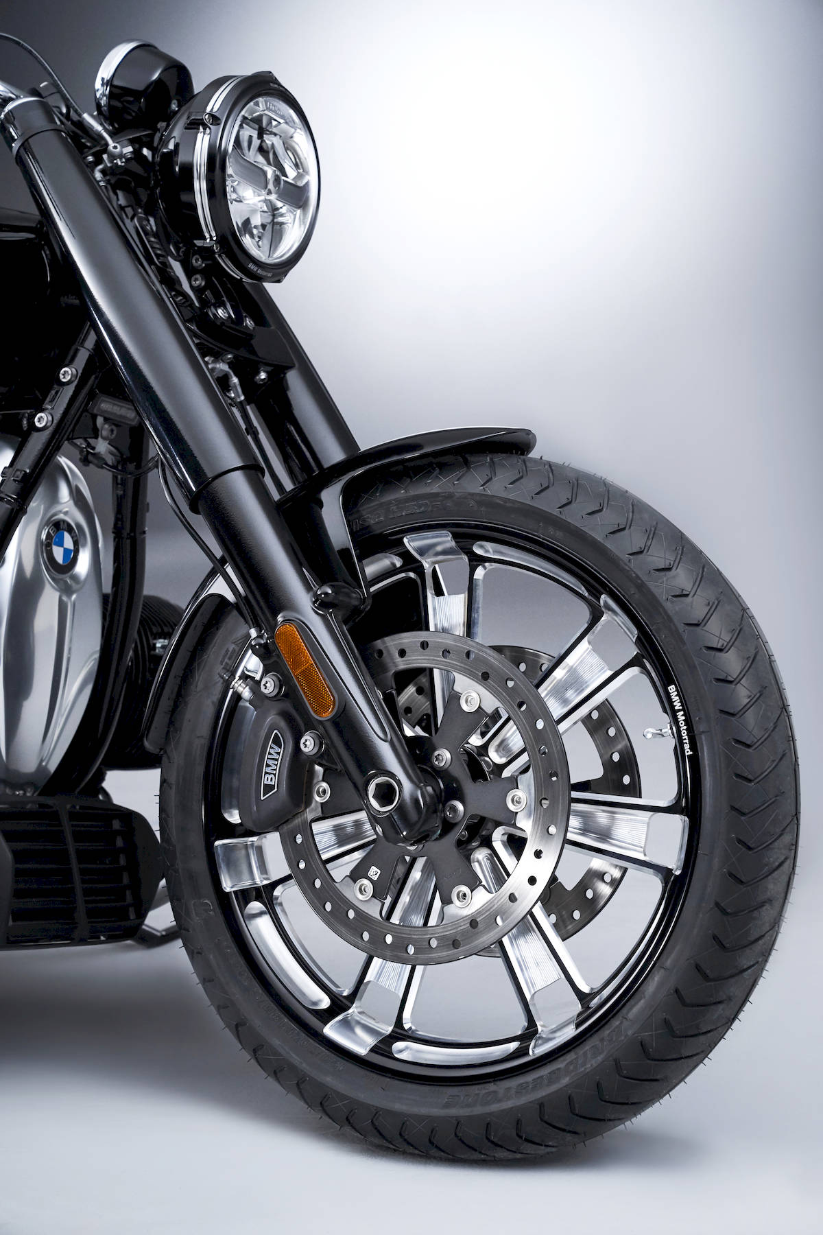 bmw_r18_12