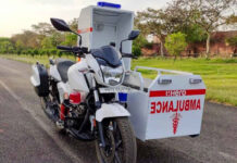 Vista frontal de la Hero Xtreme 200R ambulancia