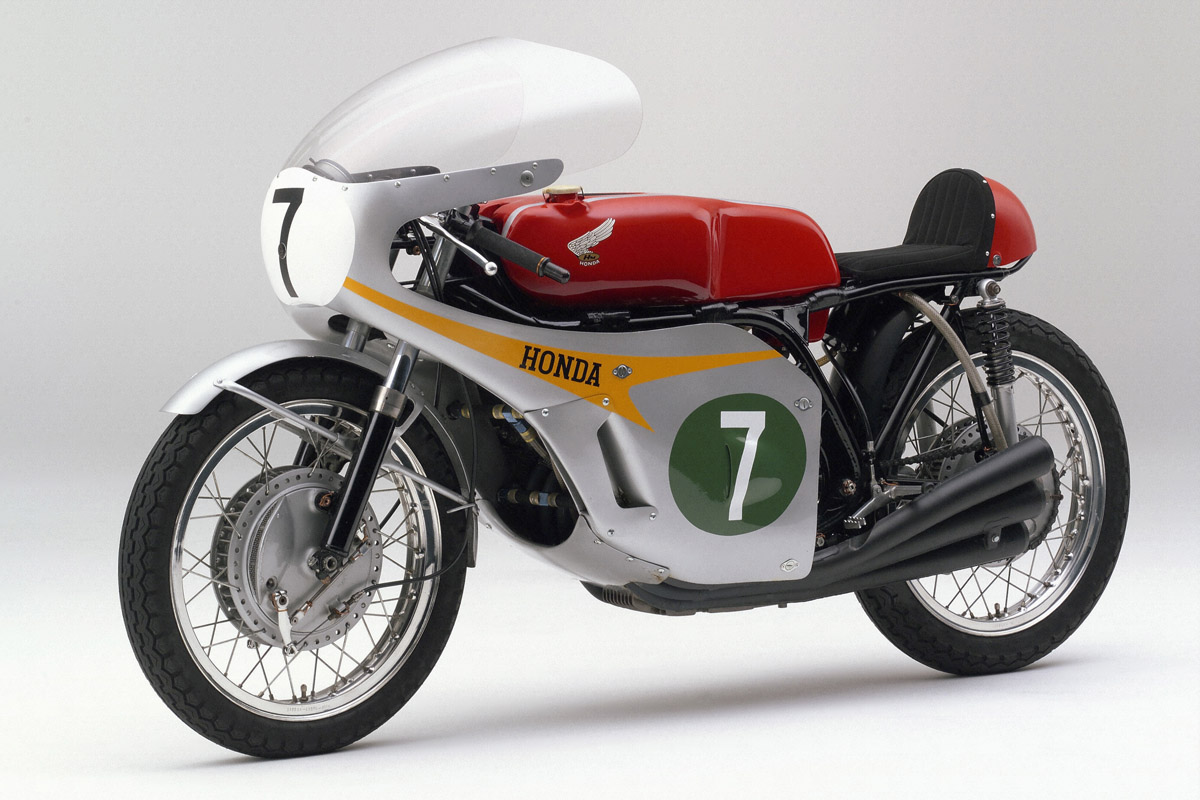 Honda RC166 (6 cilindros - 250 cc) 1967