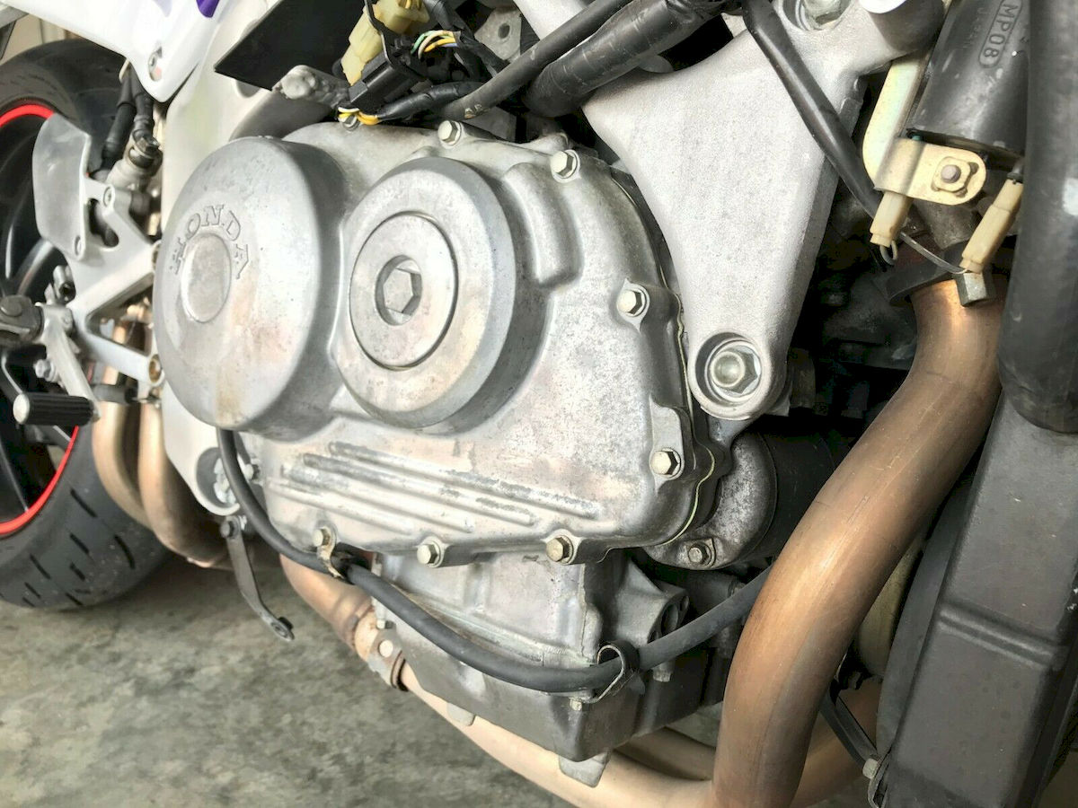 honda_rvf400_1