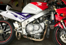 honda_rvf400_18