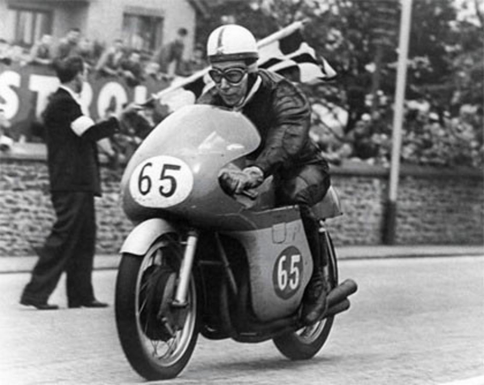 Surtees fue prácticamente imbatible en moto