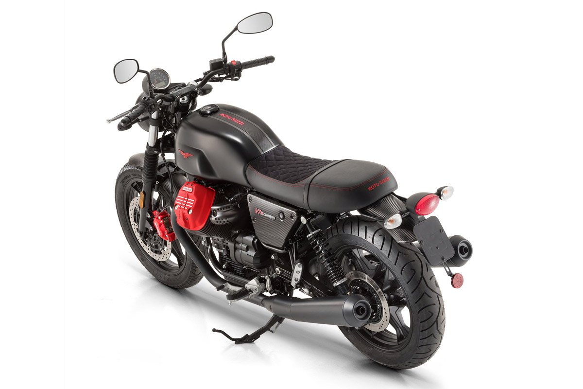 Moto Guzzi V7 III Carbon 2020
