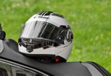 Maniobras en el parking con moto