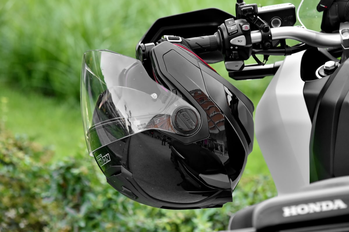 Maniobras en el parking con moto