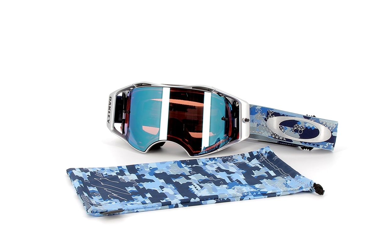 Oakley Airbrake