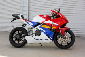 honda_rvf400_nc35_tyga_3