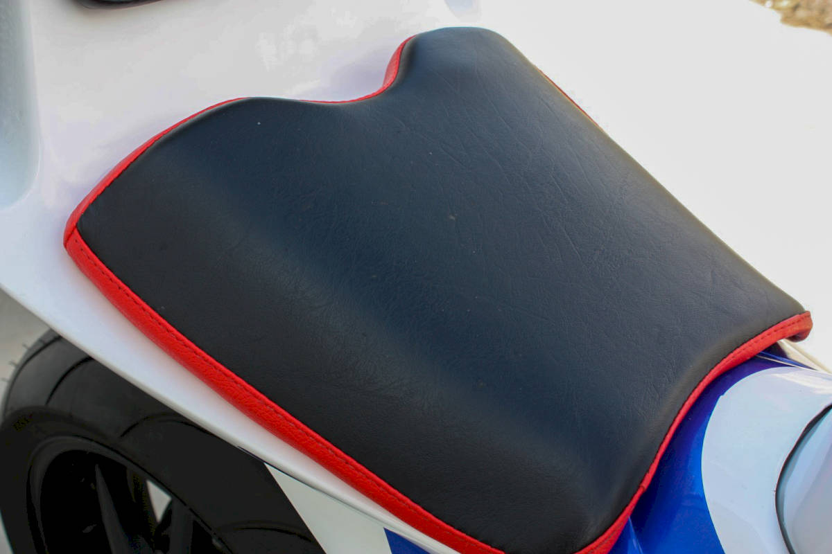 honda_rvf400_nc35_tyga_7
