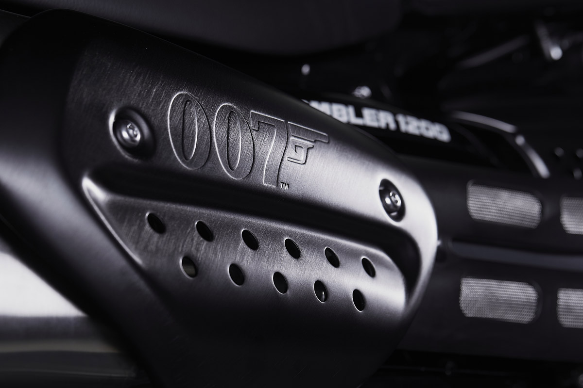 triumph_scrambler_1200_bond_edition_2020_05