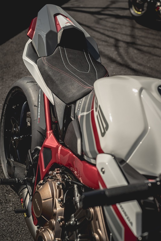 Honda CB650R "Fénix" - Mototrofa