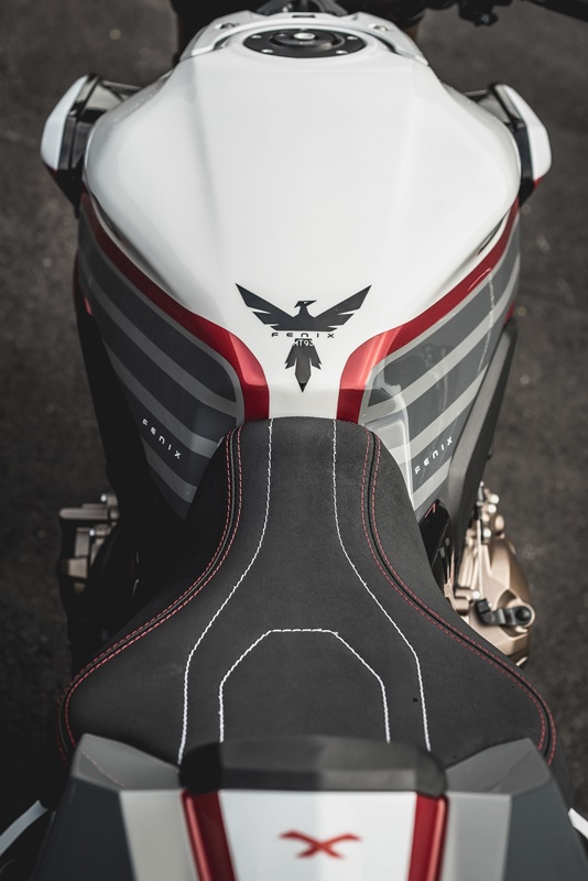 Honda CB650R "Fénix" - Mototrofa