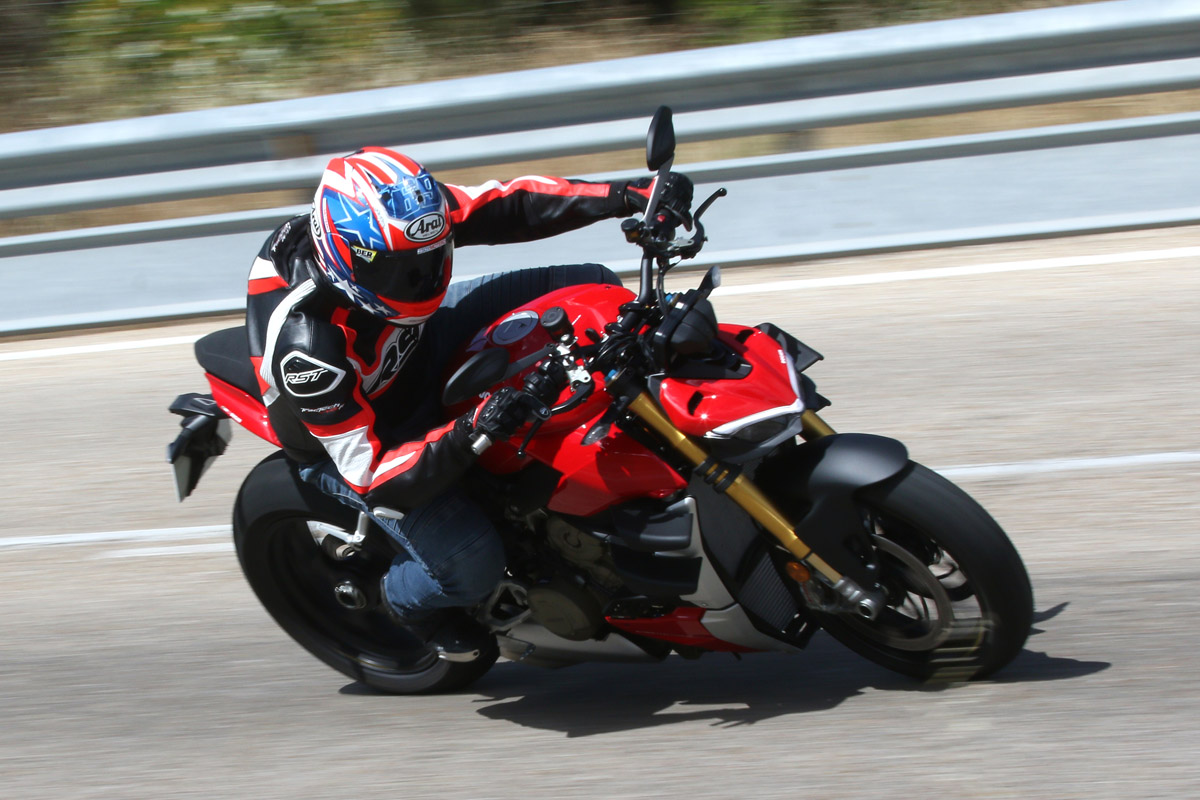 La Ducati Streetfighter V4 S declara 199 kg en orden de marcha