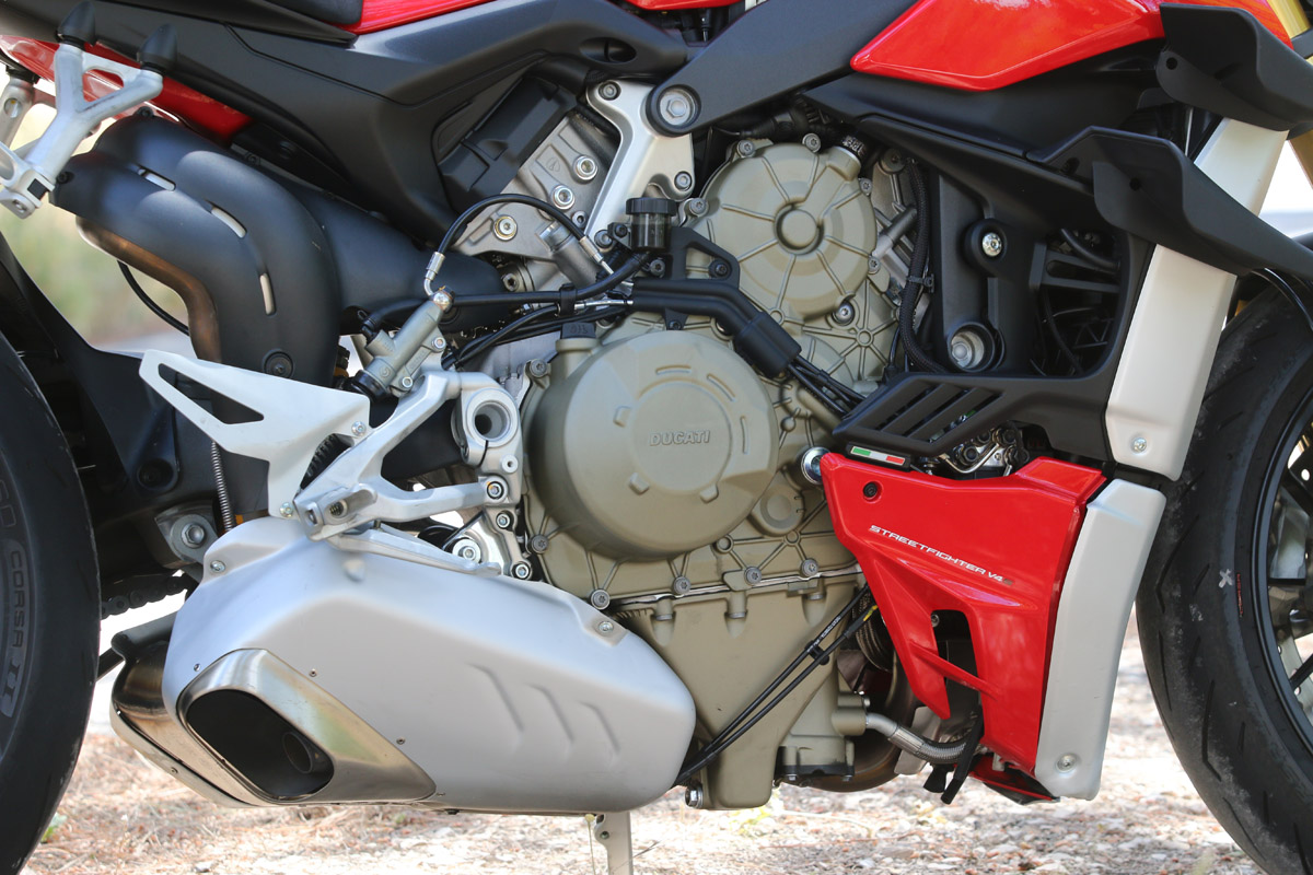 La Ducati Streetfighter V4 S emplea un motor V4 con 1.103 cc y 208 CV