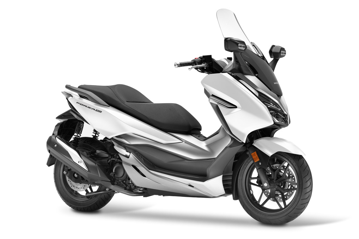 honda_forza_300_02