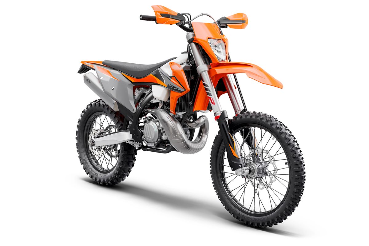 ktm_300_exc_tpi_my21_static