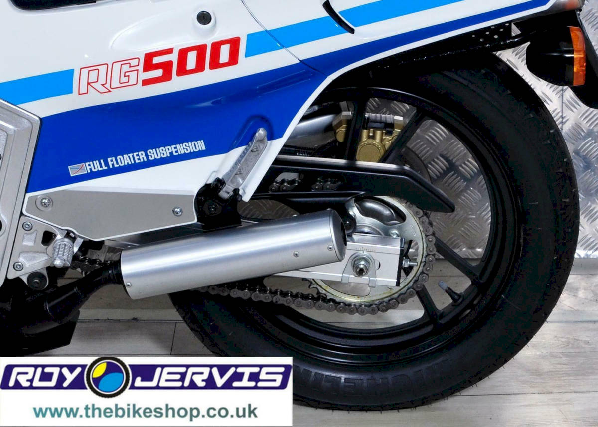 suzuki_rg500_uk_2