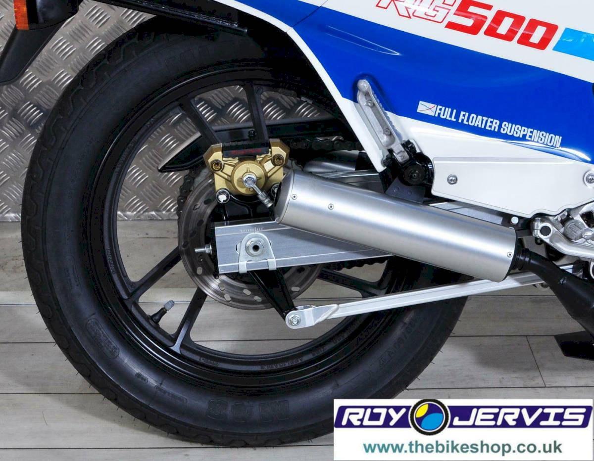 suzuki_rg500_uk_3