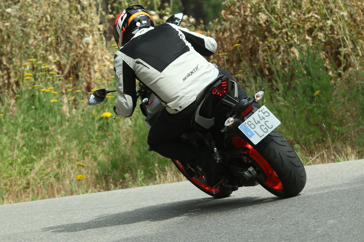yamaha_mt07_2020_05