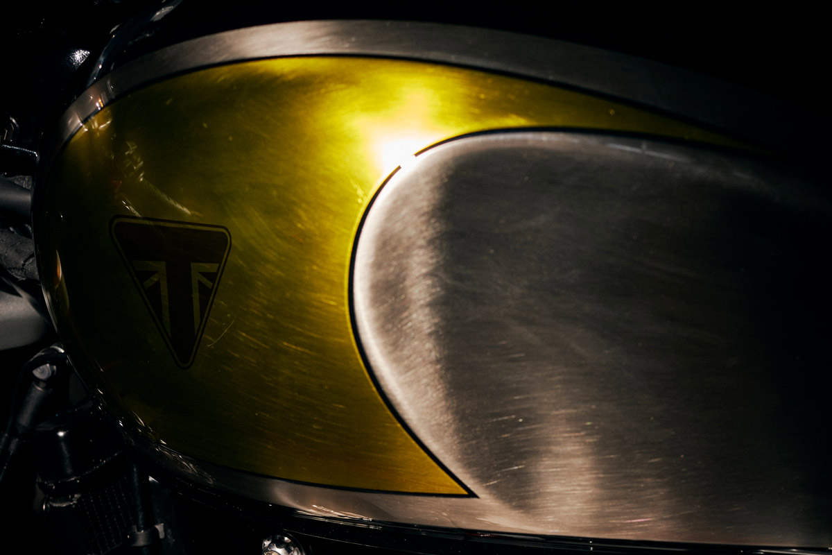 triumph_garage_icon_2020_madrid_06