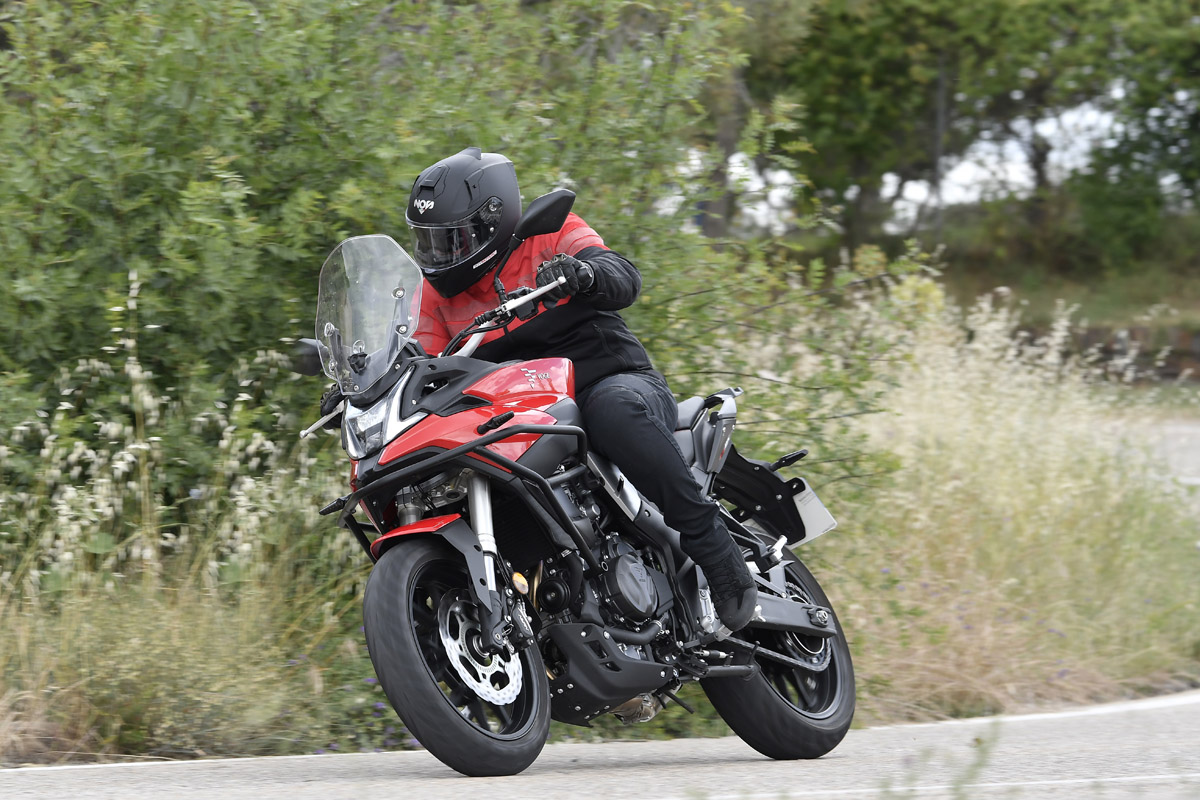 Onetron Motos es la empresa que importa la Voge 500DS a España