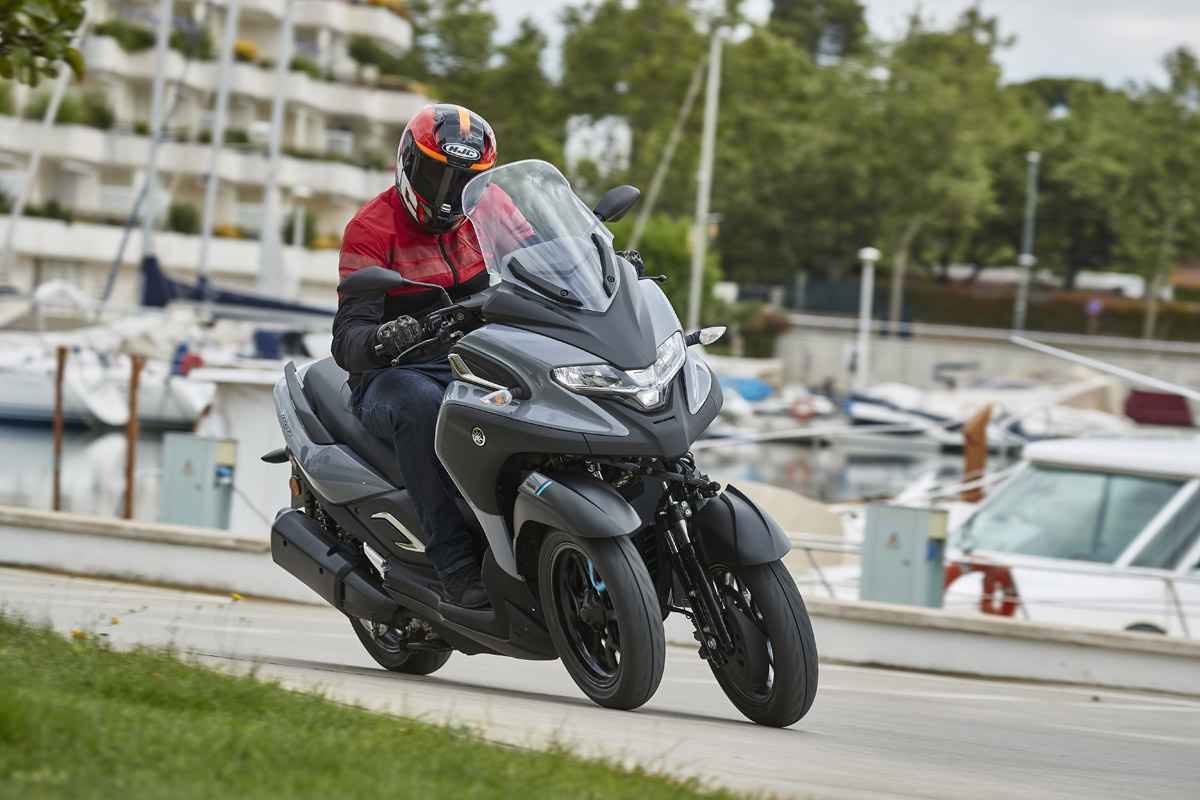 Frenada combinada se serie en el Yamaha Tricity 300