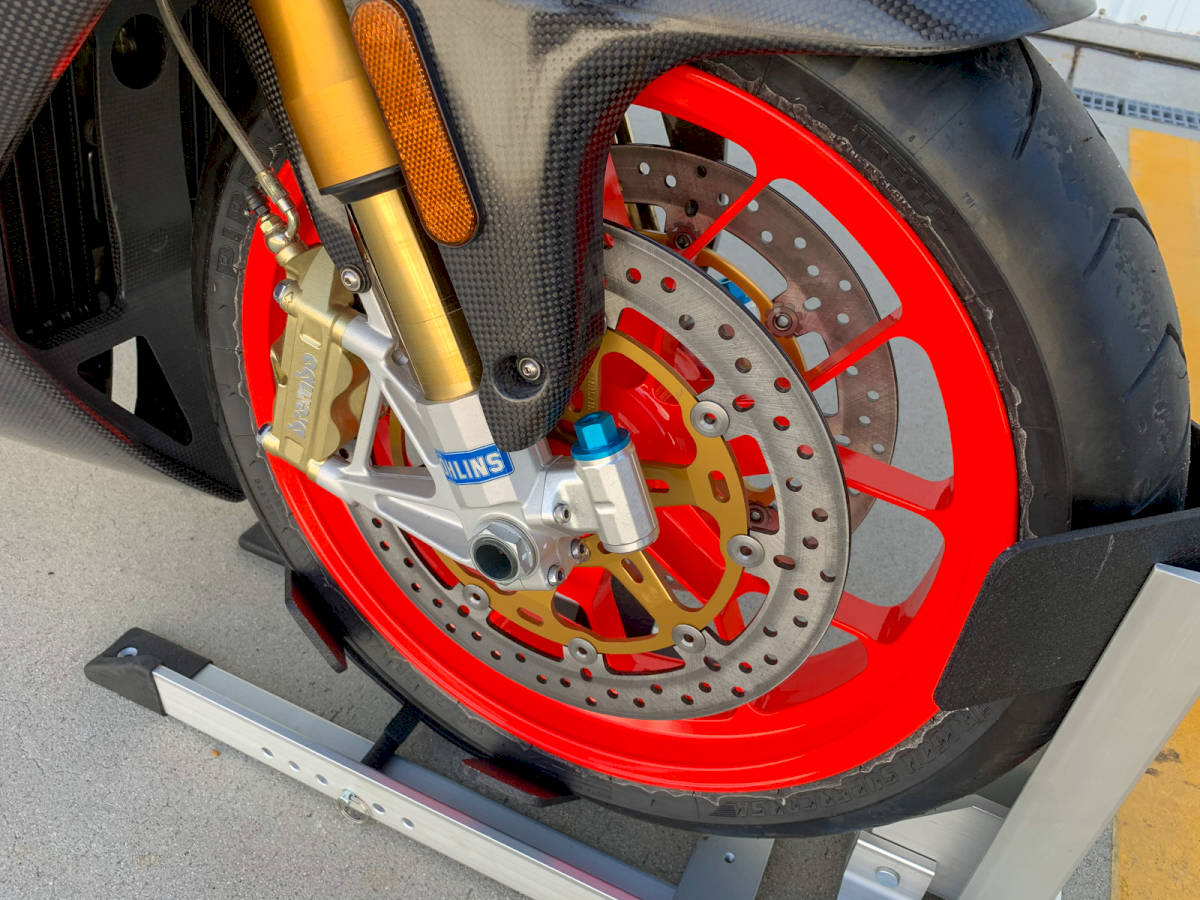 aprilia_rsv1000r_nera_-_21