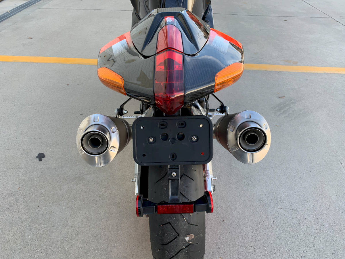 aprilia_rsv1000r_nera_-_24