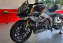 aprilia_tuono_v4_2021_01