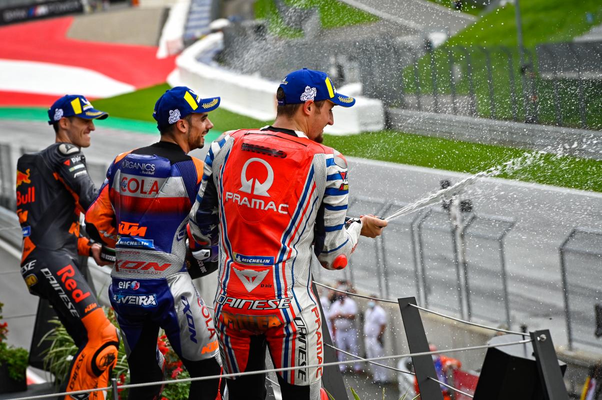 Miller, Oliveira y Espargaró en el podio de Austria