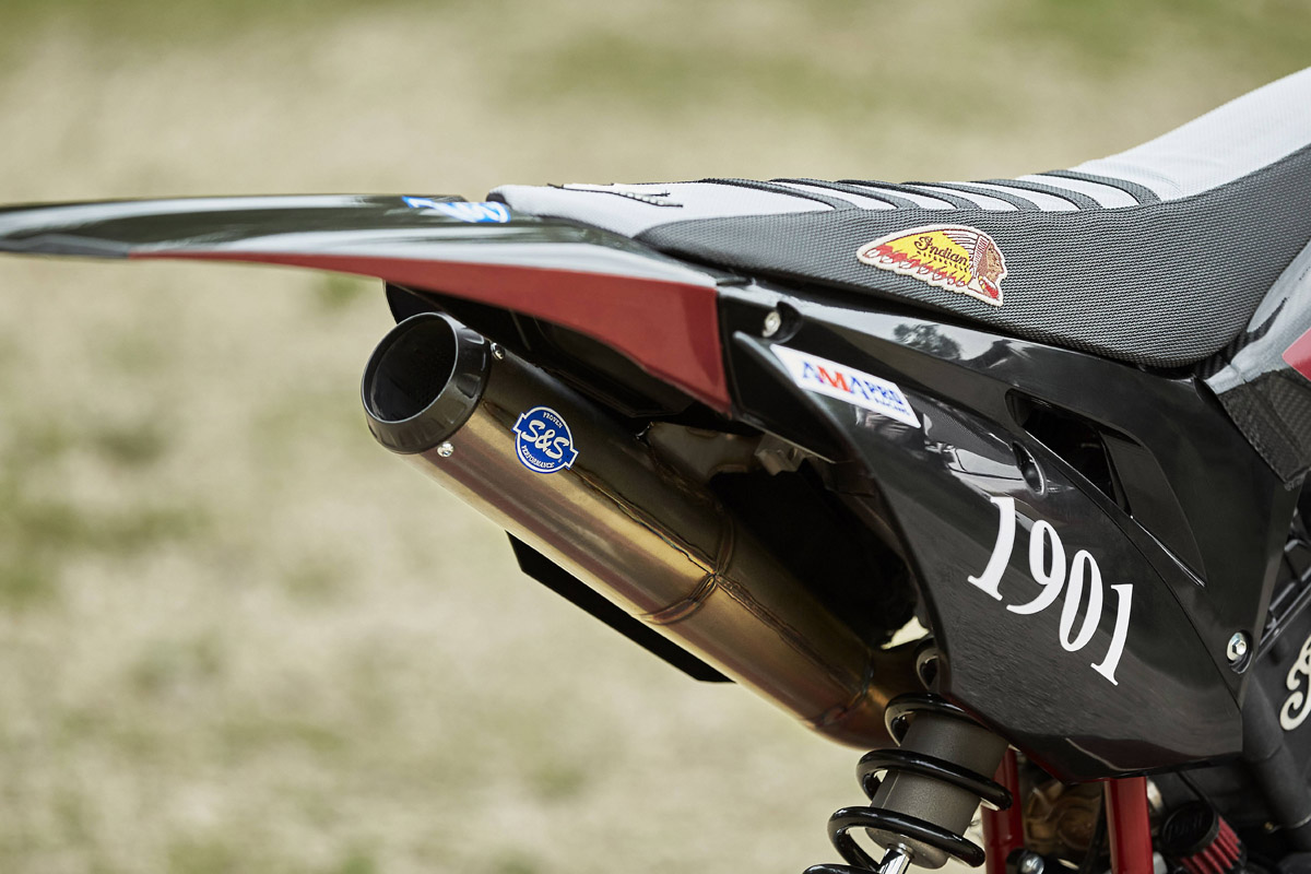 Escape S&S artesanal para la Indian FTR750 HillClimb