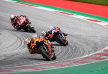 En Austria KTM luchó por la victoria con dos motos