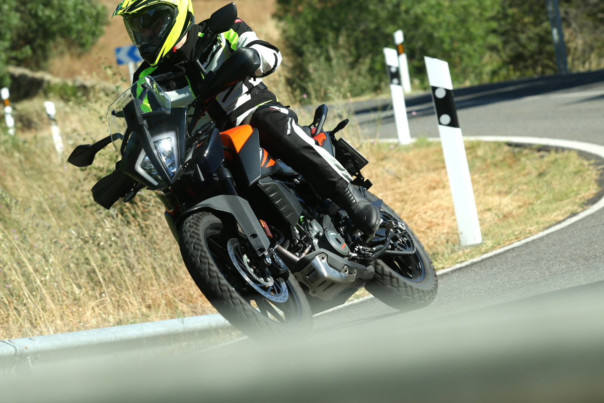 Acción KTM 390 Adventure