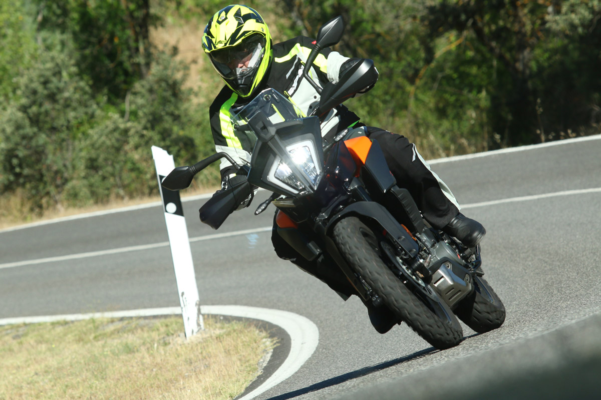 La KTM 390 Adventure equipa llanta delantera de 19 pulgadas