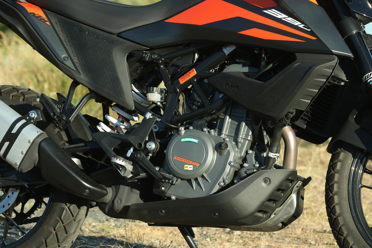 El motor monocilíndrico de la KTM 390 Adventure declara 43 CV a 9.000 rpm
