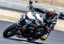 Triumph Speed Triple RS 2020 en acción