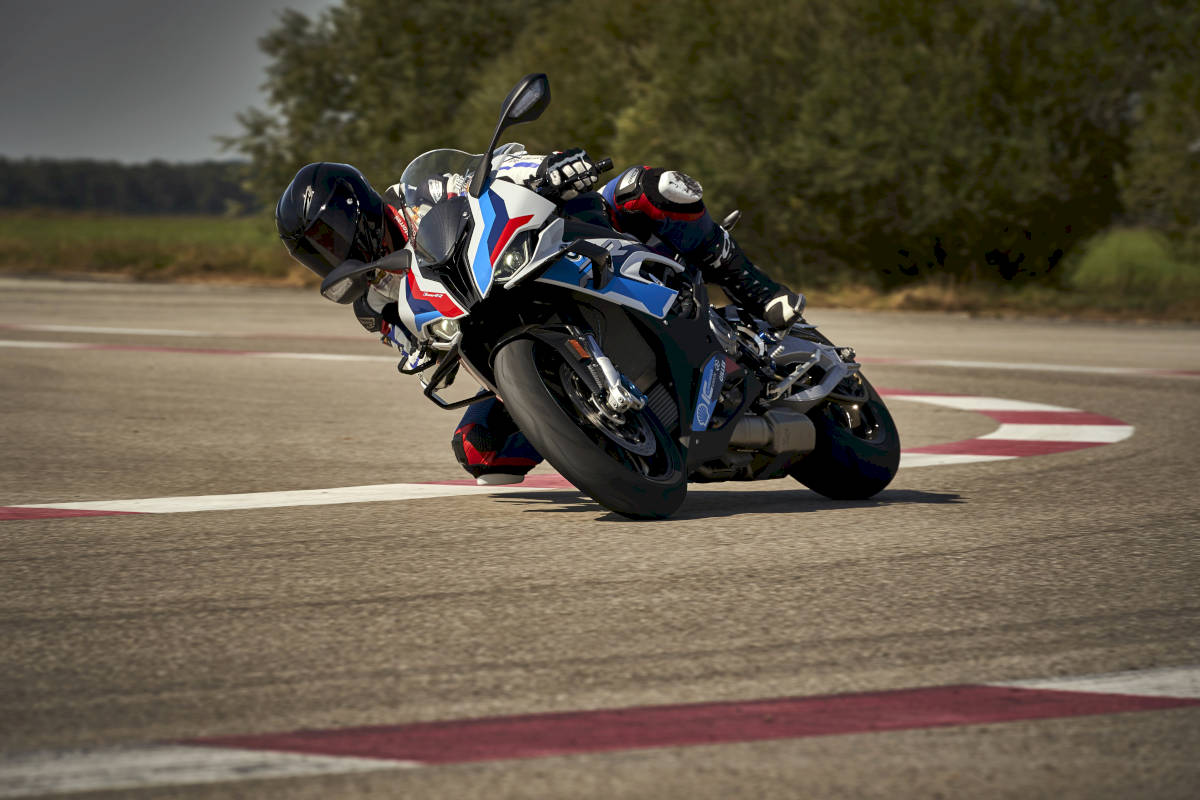 bmw_m1000rr_21