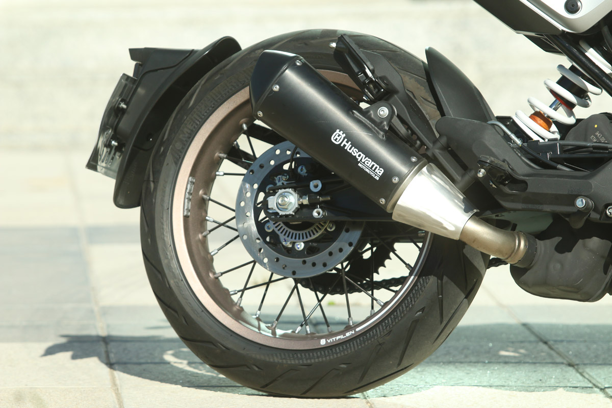 Silenciador de aluminio de la Husqvarna Vitpilen 401