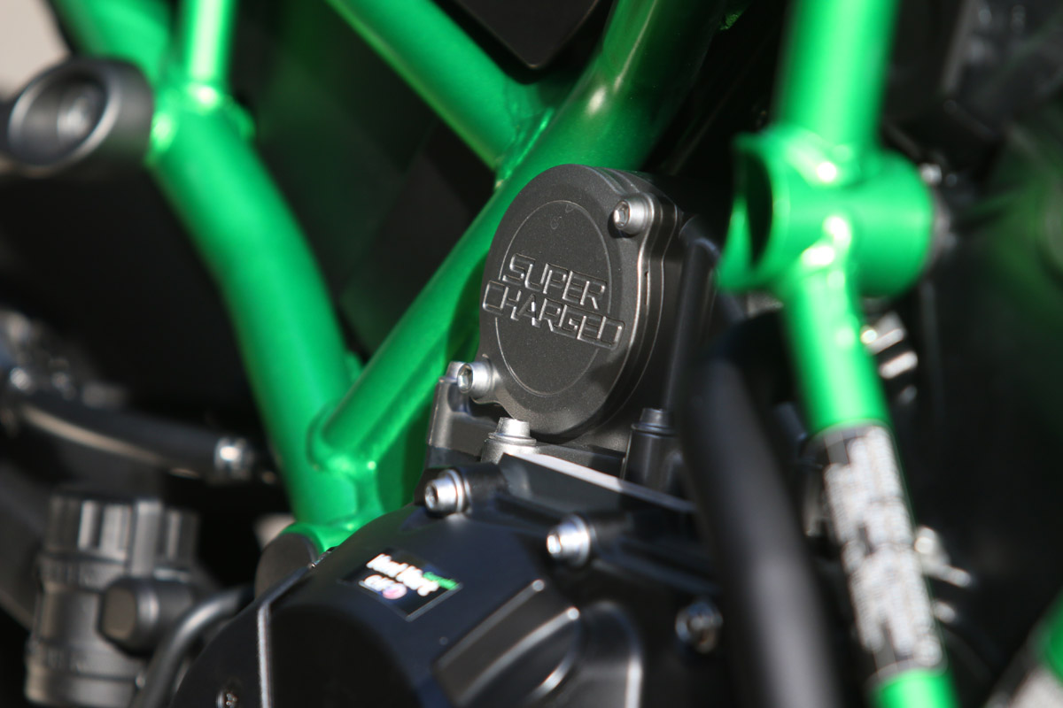 El motor de la Kawasaki Z H2 es único en su especie