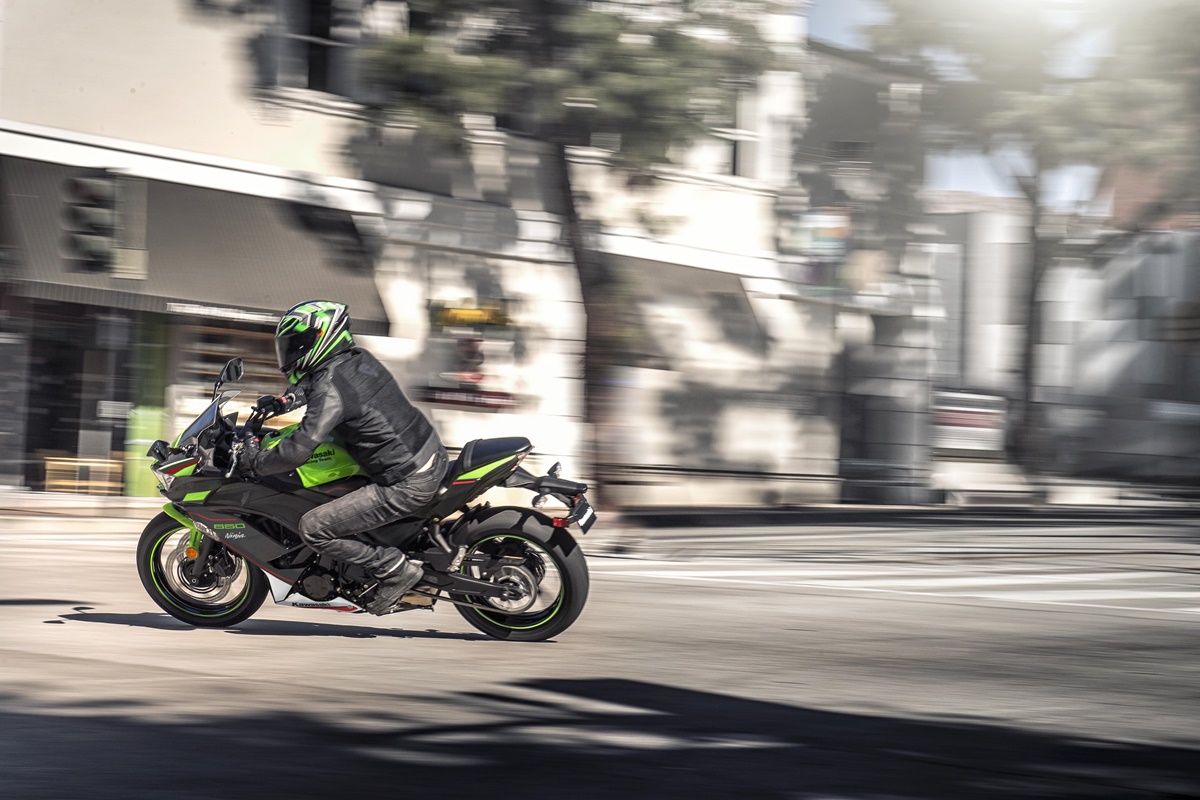 Kawasaki Ninja 650 2021