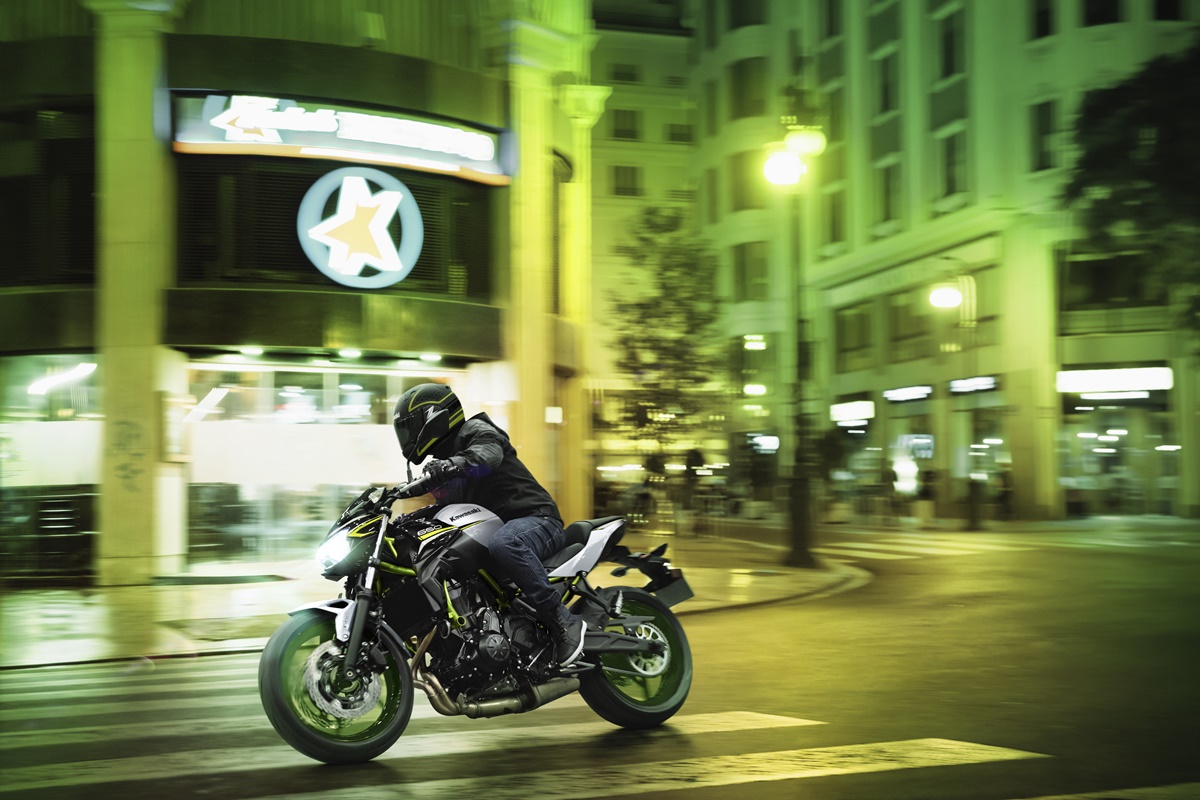 Kawasaki Z650 2021